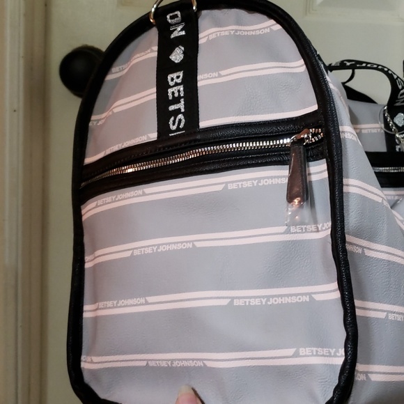 NFS - Picture 4 of 7